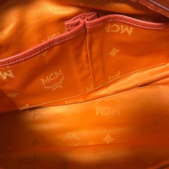 MCM Vibrant Orange Leather Shoulder Bag - Picture 5 of 10